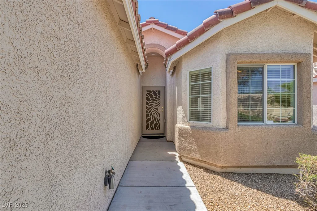 4369 Meadowlark Wing, North Las Vegas, NV 89084