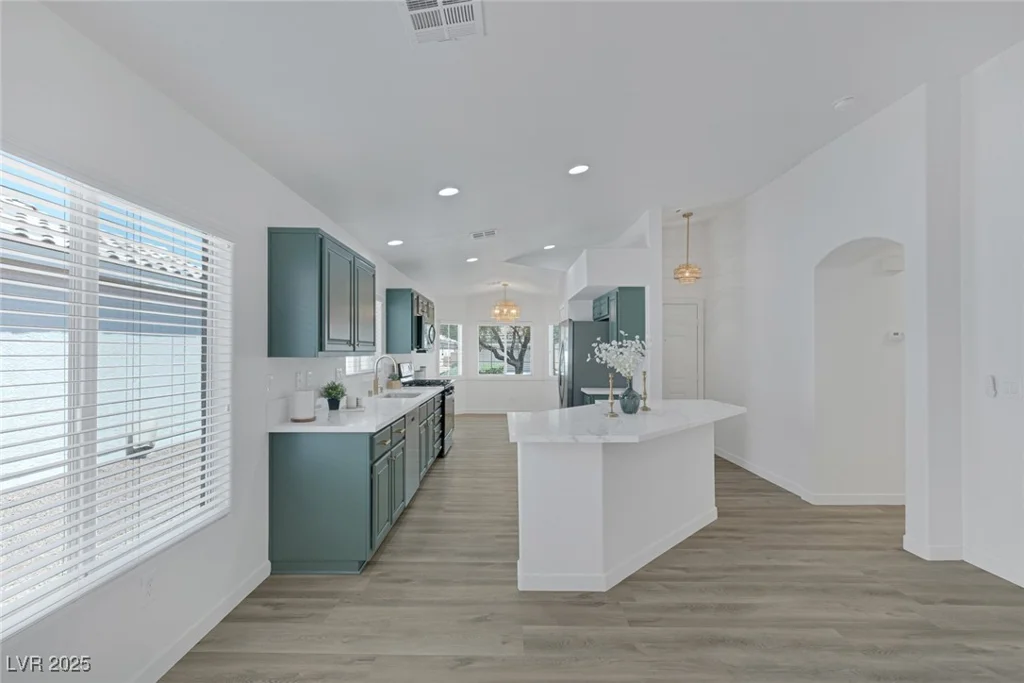 4369 Meadowlark Wing, North Las Vegas, NV 89084