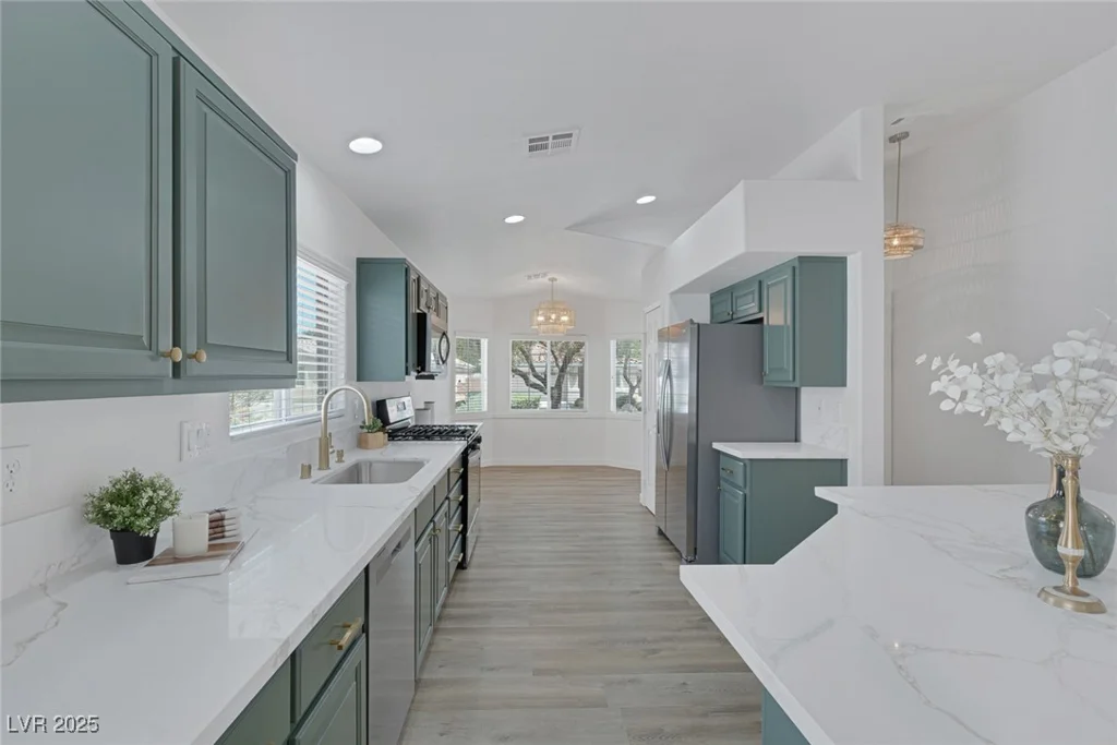 4369 Meadowlark Wing, North Las Vegas, NV 89084