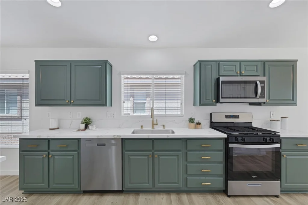 4369 Meadowlark Wing, North Las Vegas, NV 89084