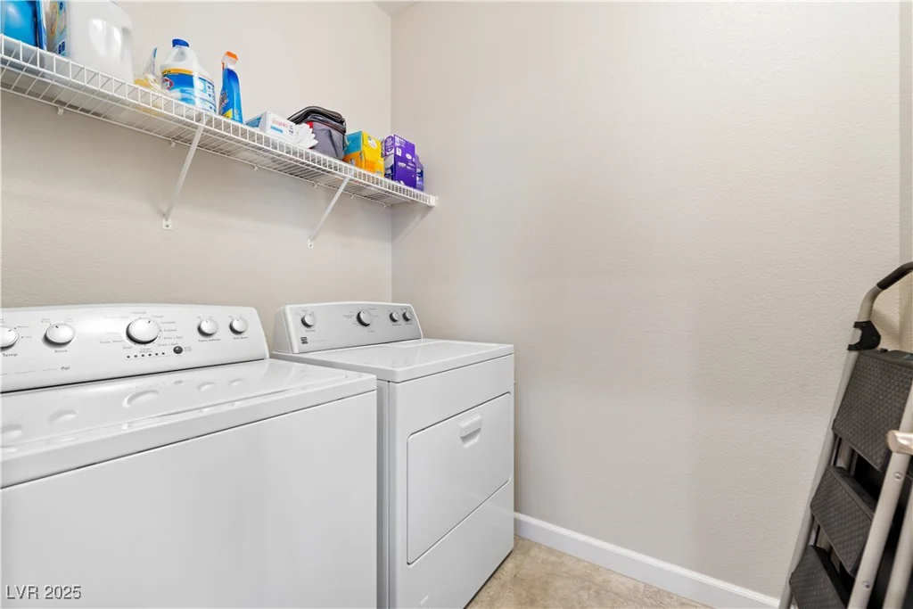 9288 Valley Betica, Las Vegas, NV 89148