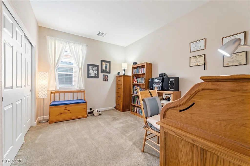 9288 Valley Betica, Las Vegas, NV 89148