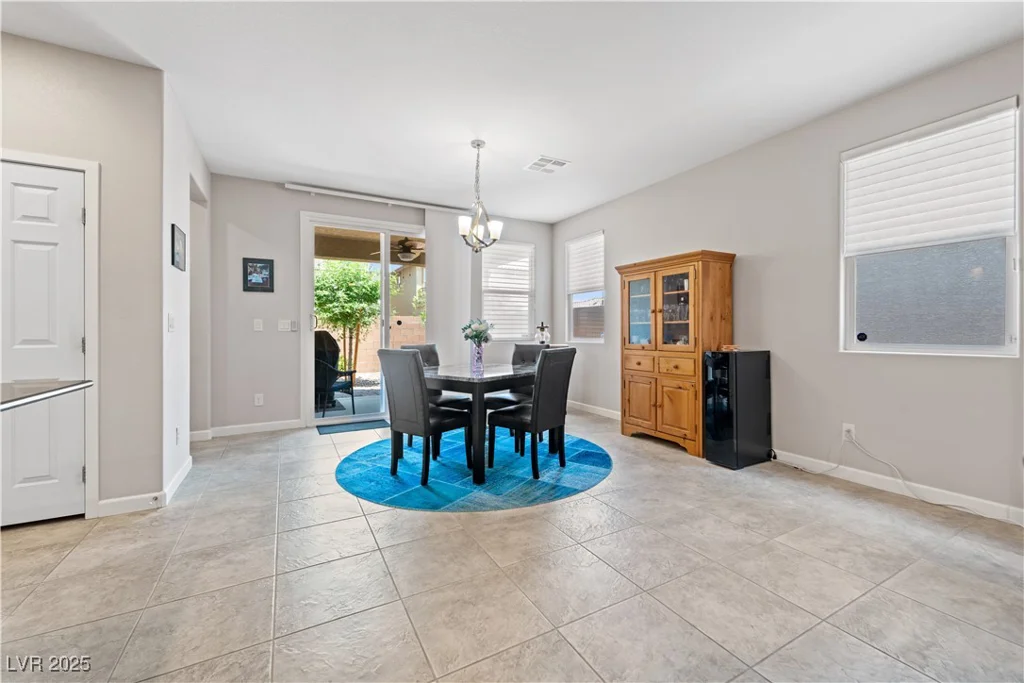 9288 Valley Betica, Las Vegas, NV 89148