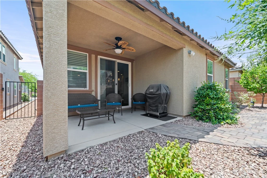 9288 Valley Betica, Las Vegas, NV 89148