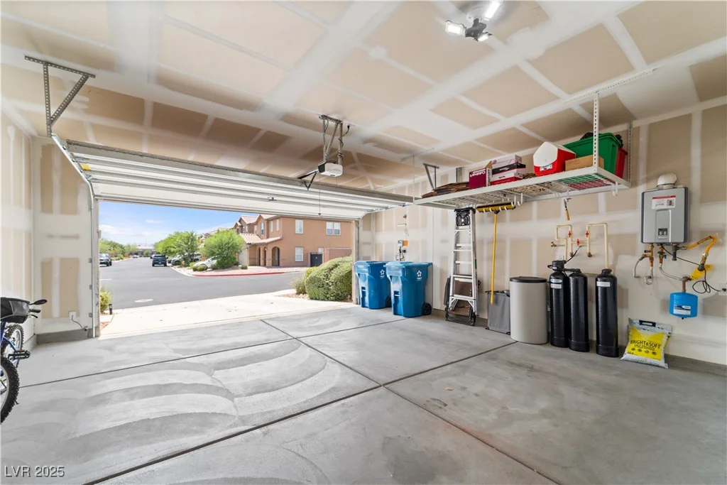 9288 Valley Betica, Las Vegas, NV 89148
