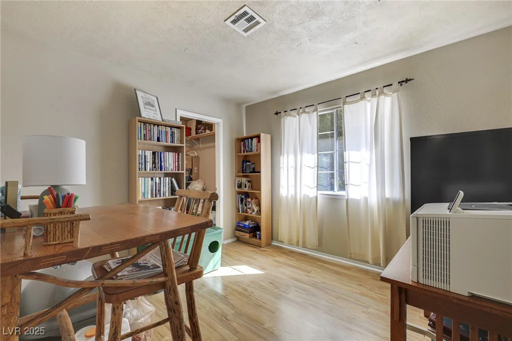 4343 Sharpshooter, North Las Vegas, NV 89031