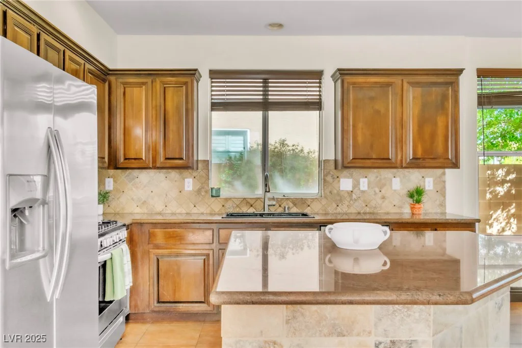 10987 Santorini, Las Vegas, NV 89141