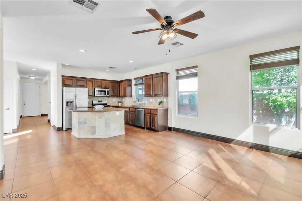 10987 Santorini, Las Vegas, NV 89141