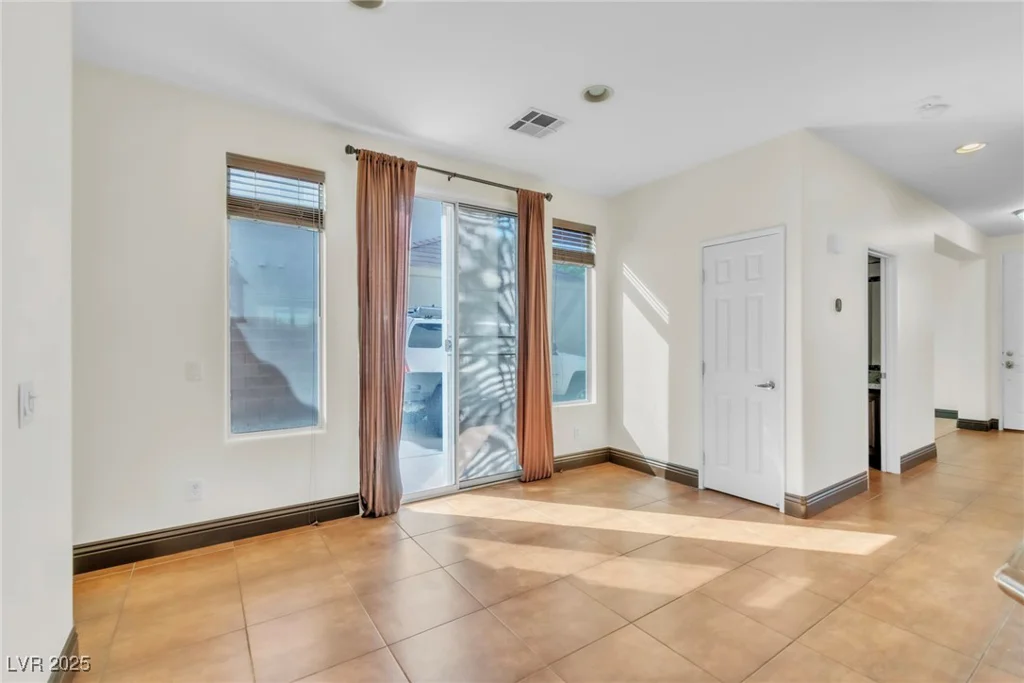 10987 Santorini, Las Vegas, NV 89141