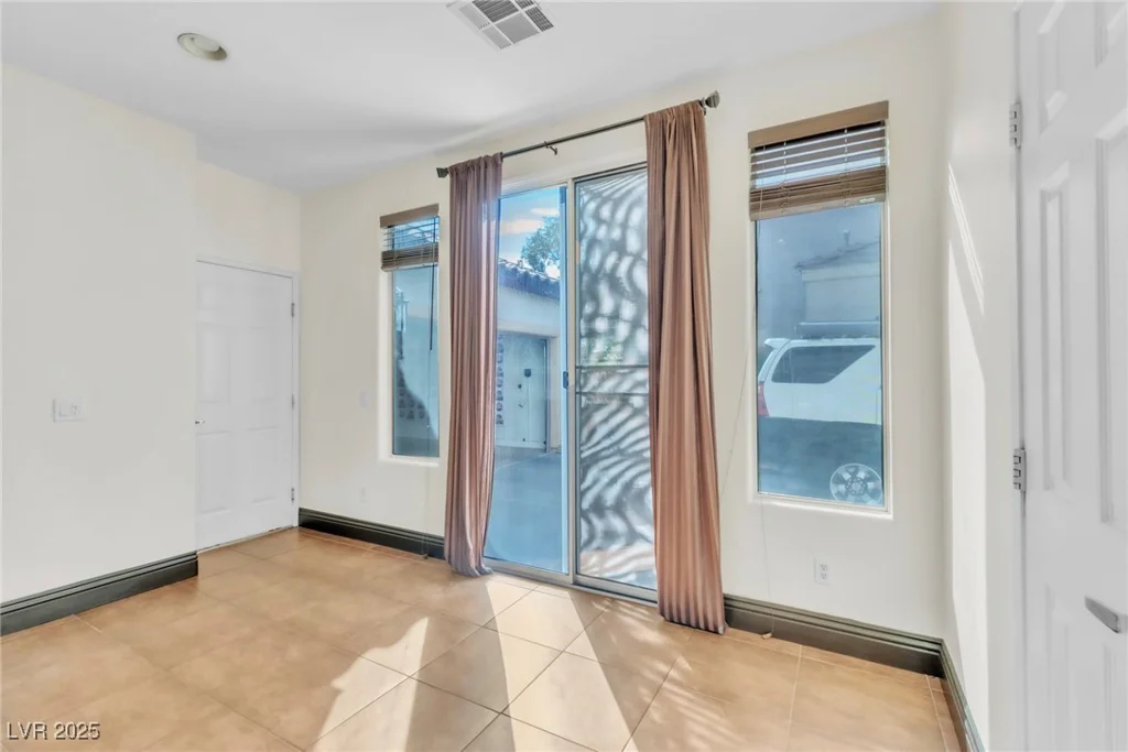 10987 Santorini, Las Vegas, NV 89141
