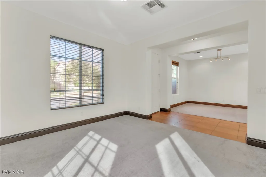 10987 Santorini, Las Vegas, NV 89141