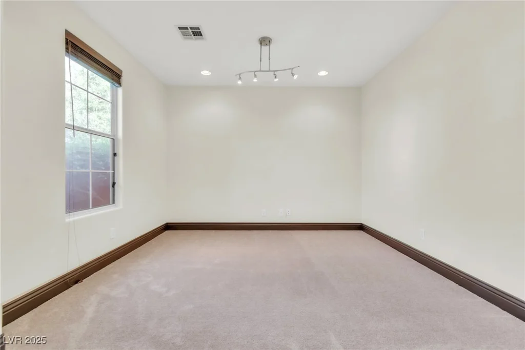 10987 Santorini, Las Vegas, NV 89141