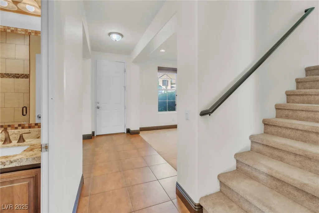 10987 Santorini, Las Vegas, NV 89141