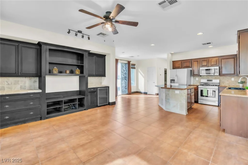 10987 Santorini, Las Vegas, NV 89141