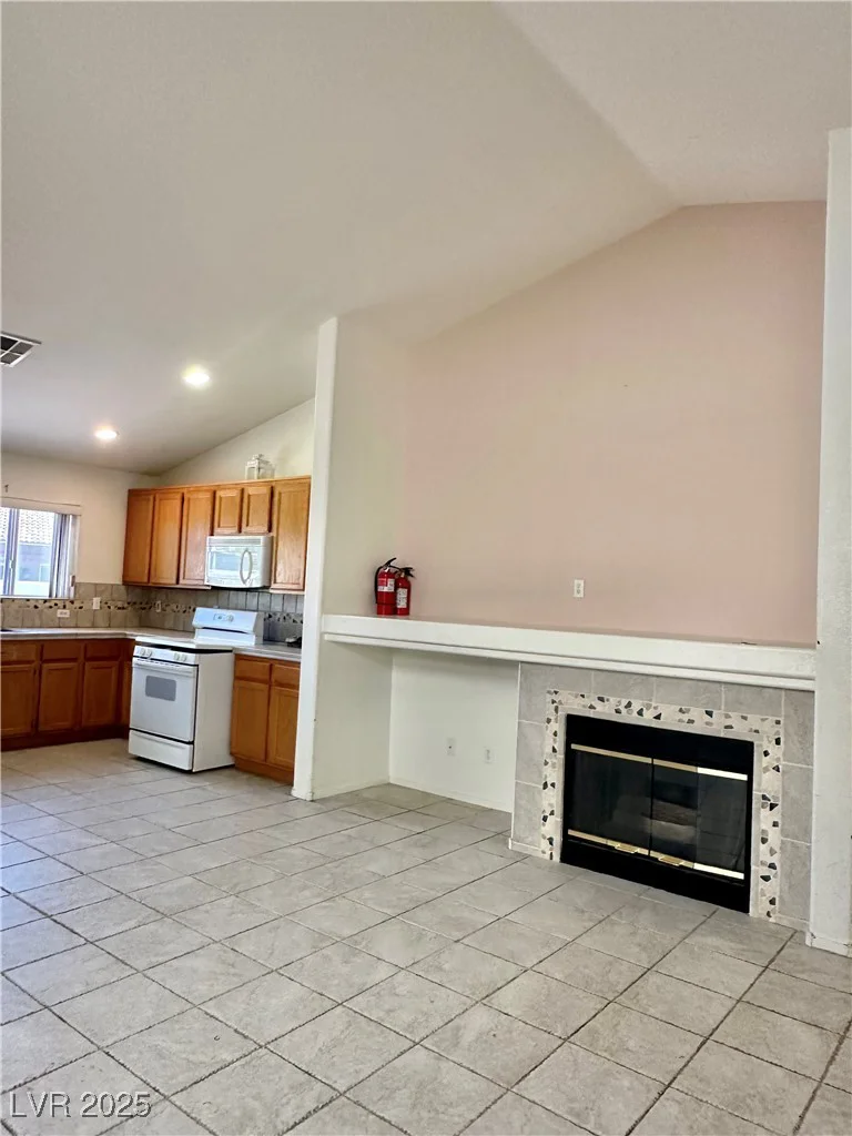 8900 Big Bear Pines, Las Vegas, NV 89143