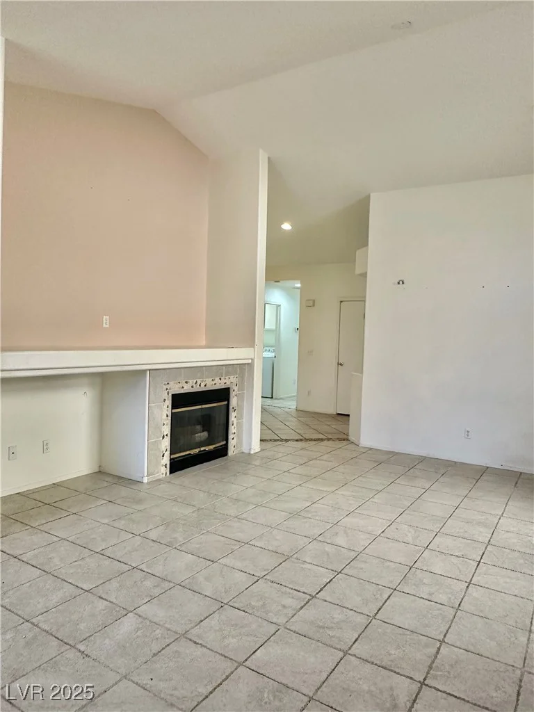 8900 Big Bear Pines, Las Vegas, NV 89143
