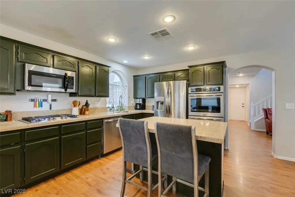 8021 Hilliard, Las Vegas, NV 89128