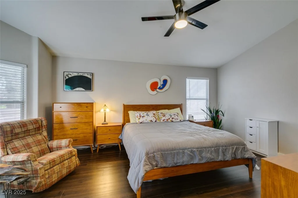 8021 Hilliard, Las Vegas, NV 89128