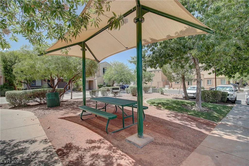 6953 Graceful Cloud, Henderson, NV 89011