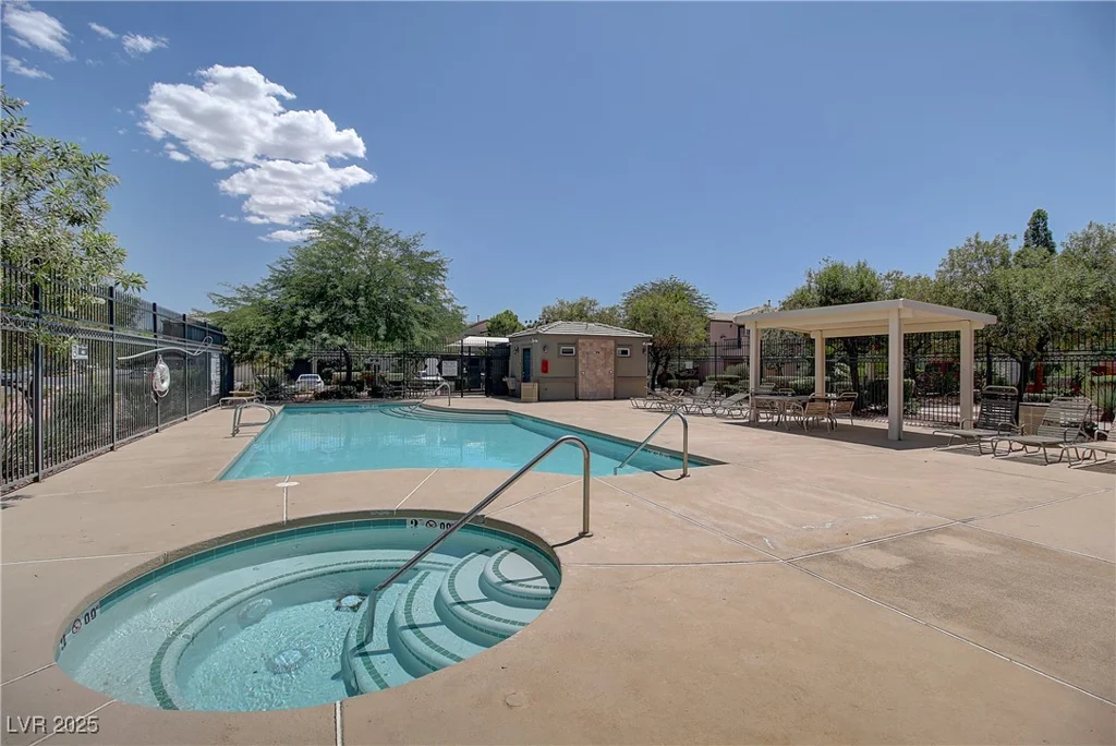 6953 Graceful Cloud, Henderson, NV 89011