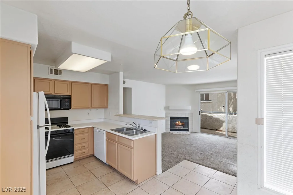 5265 Caspian Springs, Las Vegas, NV 89120