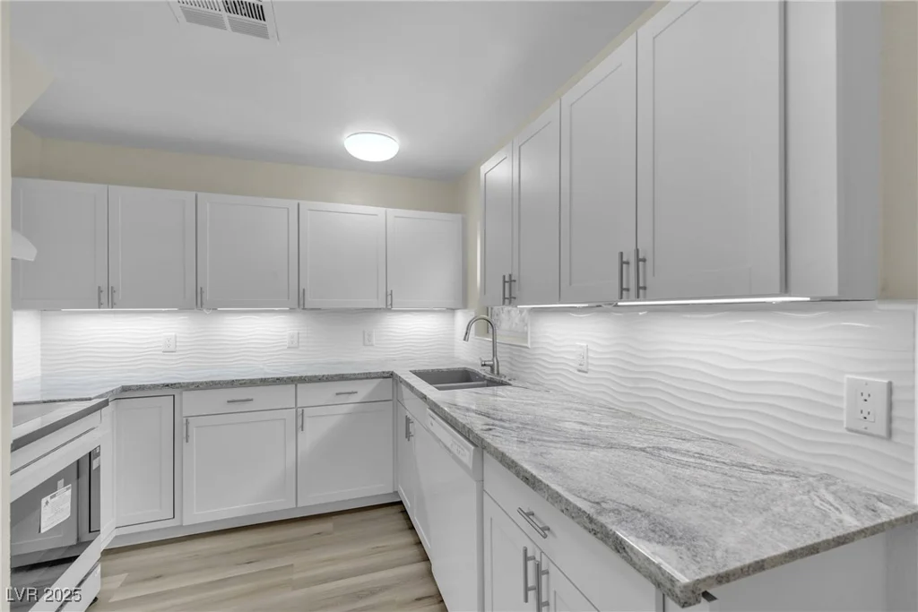 120 Dogwood, Henderson, NV 89015