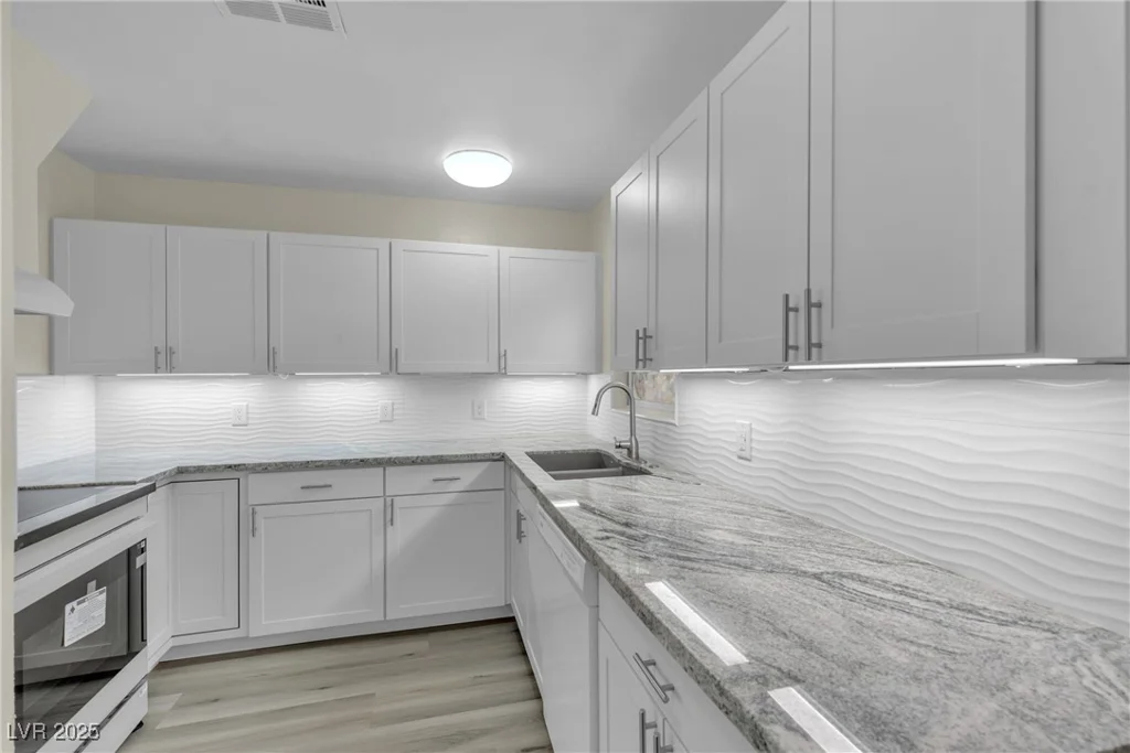 120 Dogwood, Henderson, NV 89015
