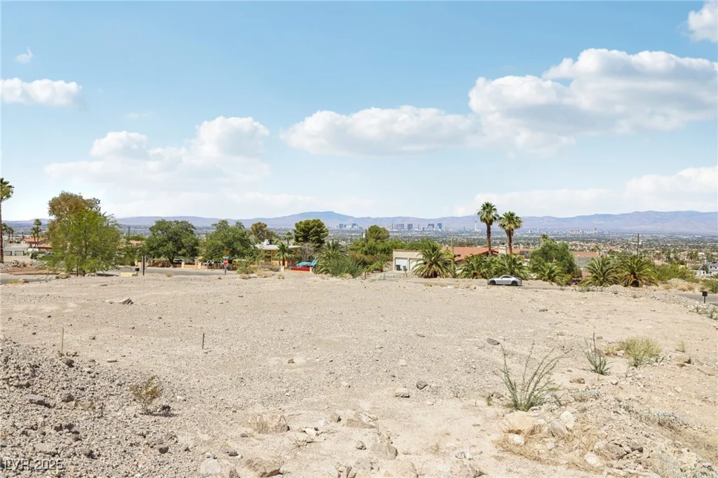 510 Los Feliz, Las Vegas, NV 89110