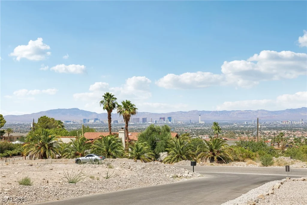 510 Los Feliz, Las Vegas, NV 89110