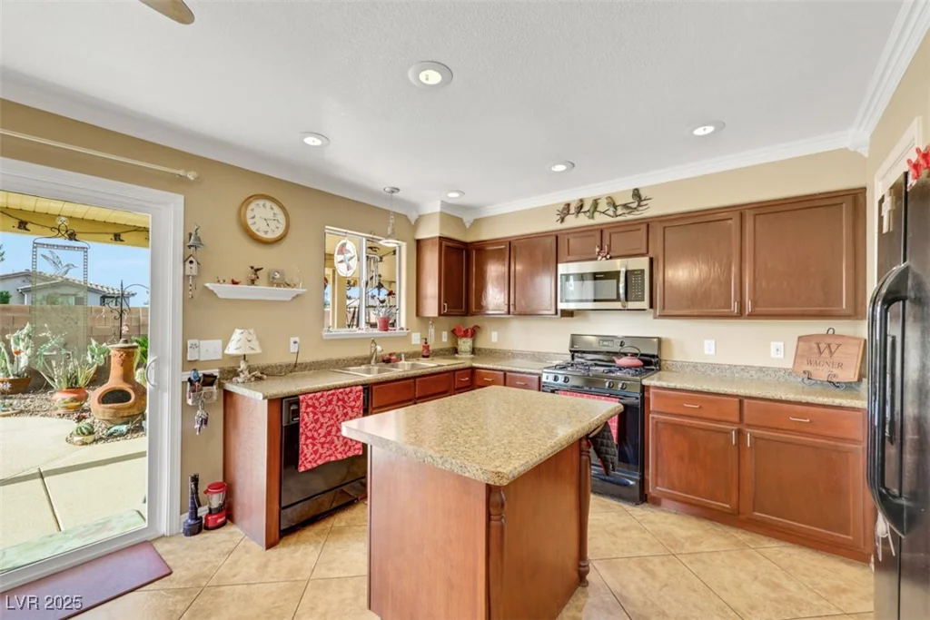 1068 African Eagle, Henderson, NV 89015