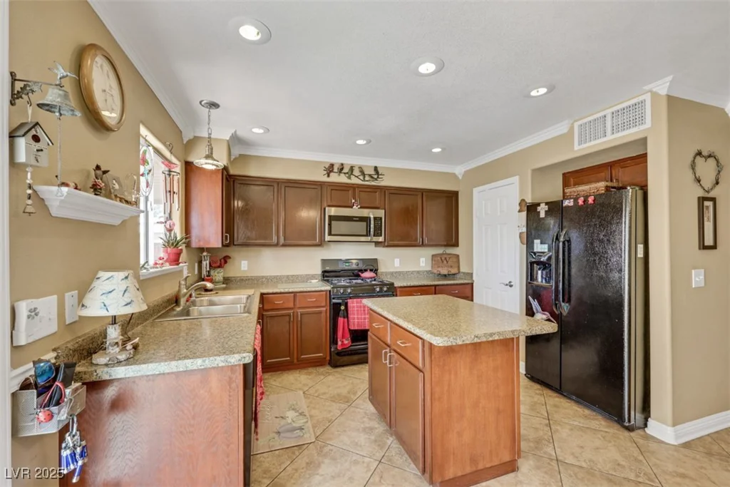 1068 African Eagle, Henderson, NV 89015