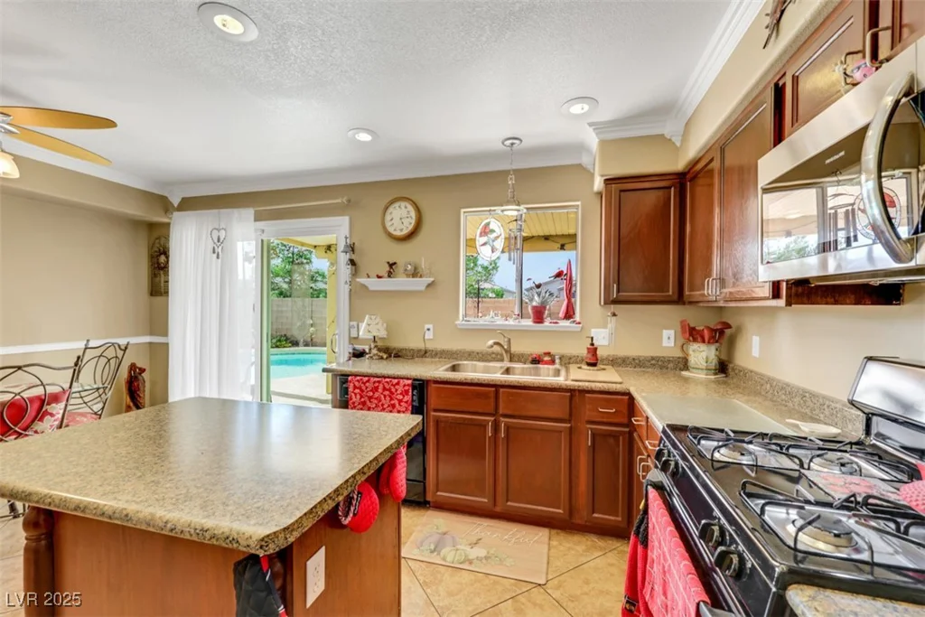 1068 African Eagle, Henderson, NV 89015