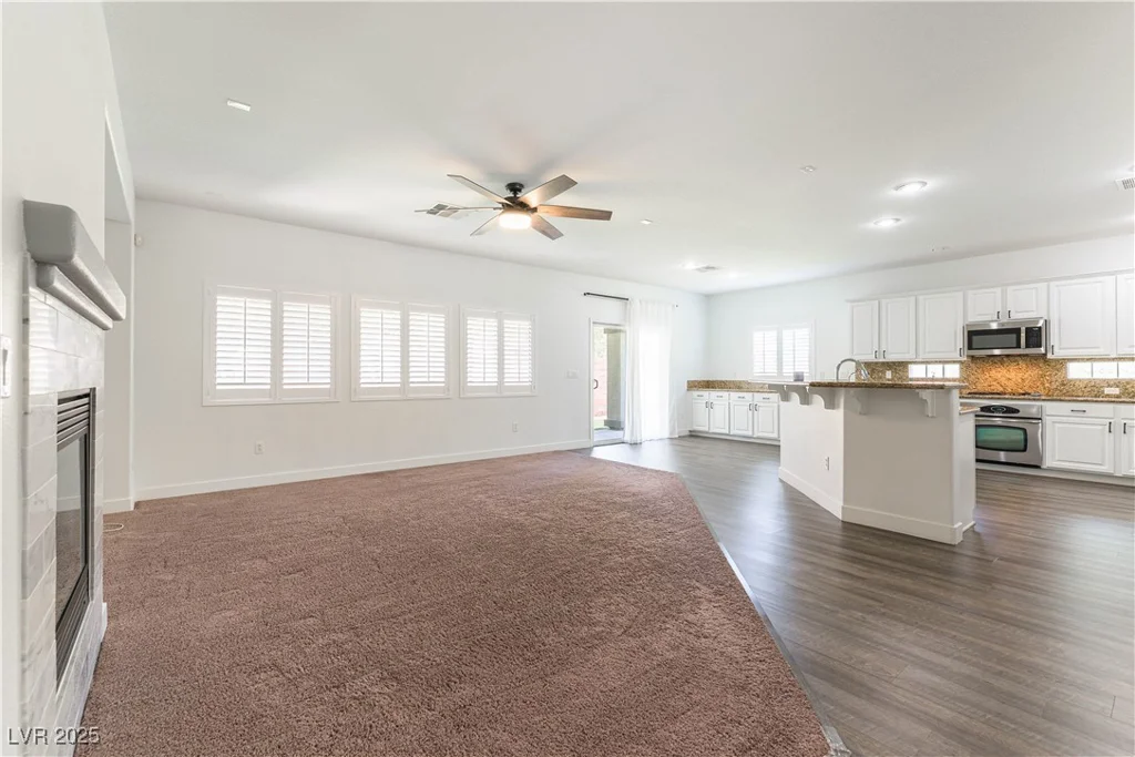 913 Hickory Park, Las Vegas, NV 89138