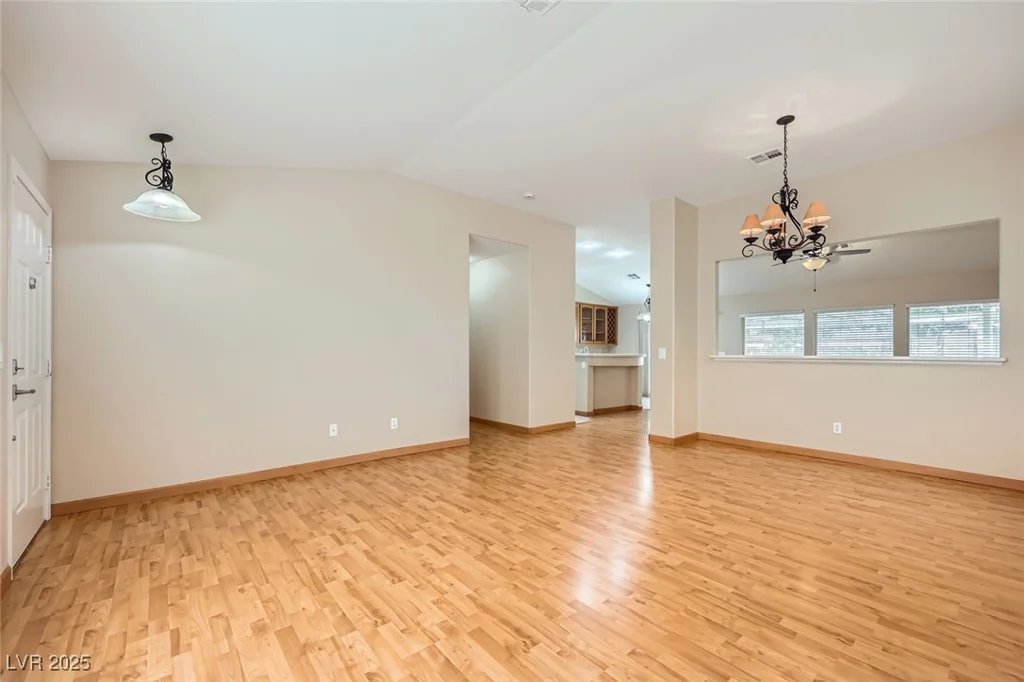 3640 Snowy Pines, Las Vegas, NV 89147