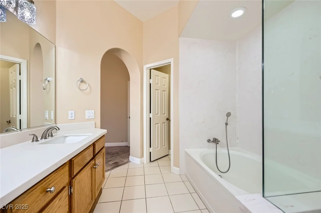 3640 Snowy Pines, Las Vegas, NV 89147