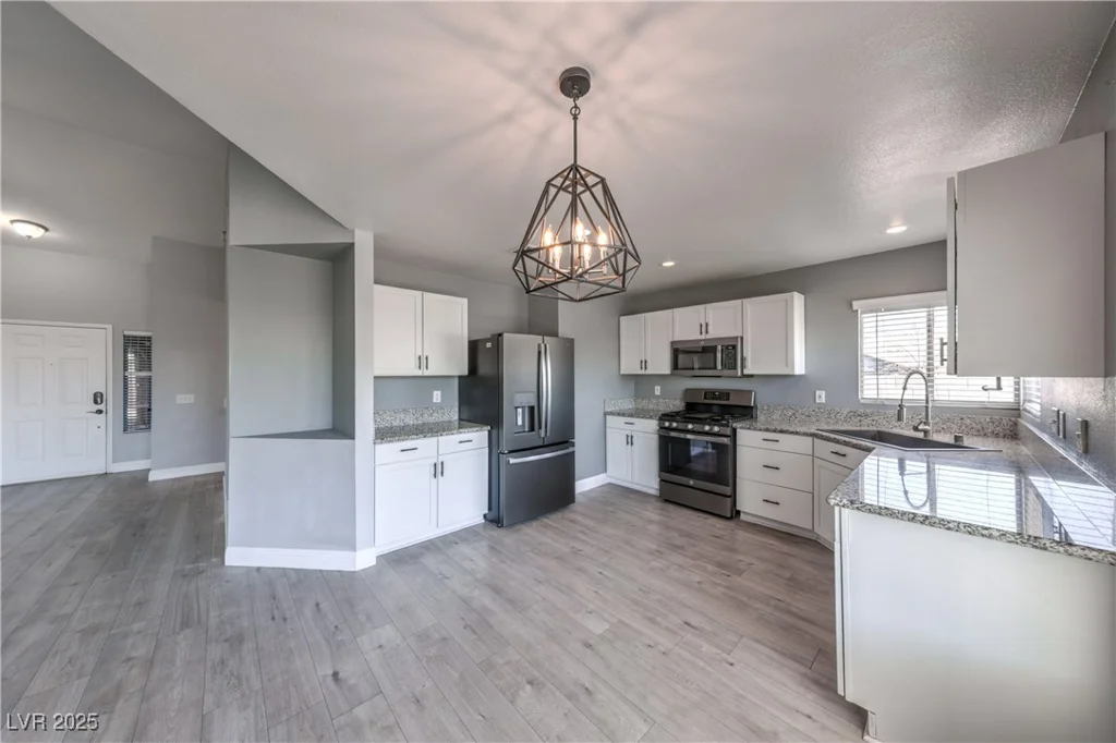 842 Envoy, Henderson, NV 89002