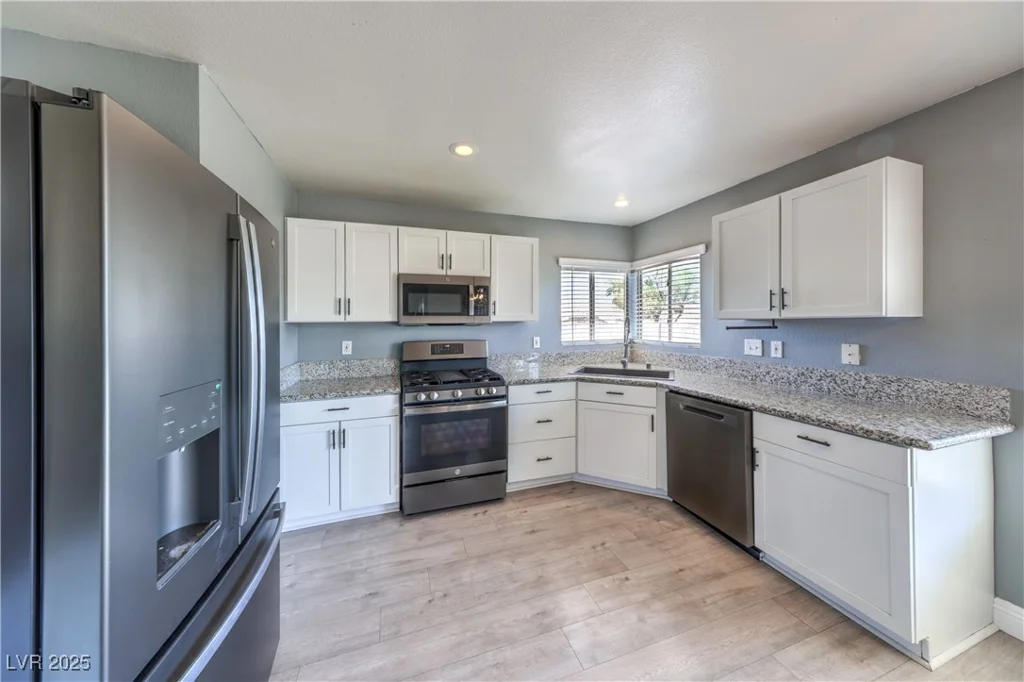 842 Envoy, Henderson, NV 89002