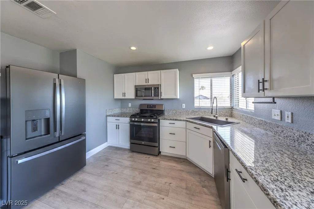 842 Envoy, Henderson, NV 89002