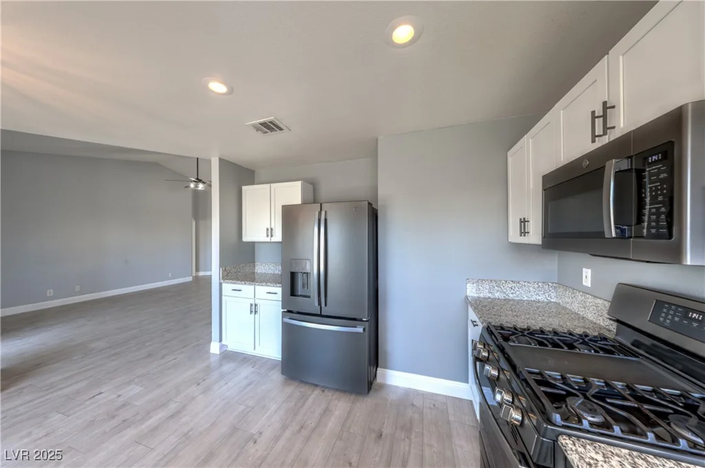842 Envoy, Henderson, NV 89002
