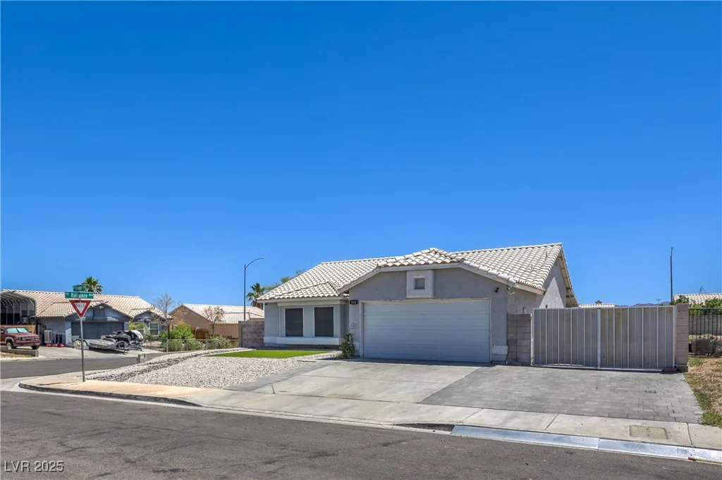 842 Envoy, Henderson, NV 89002