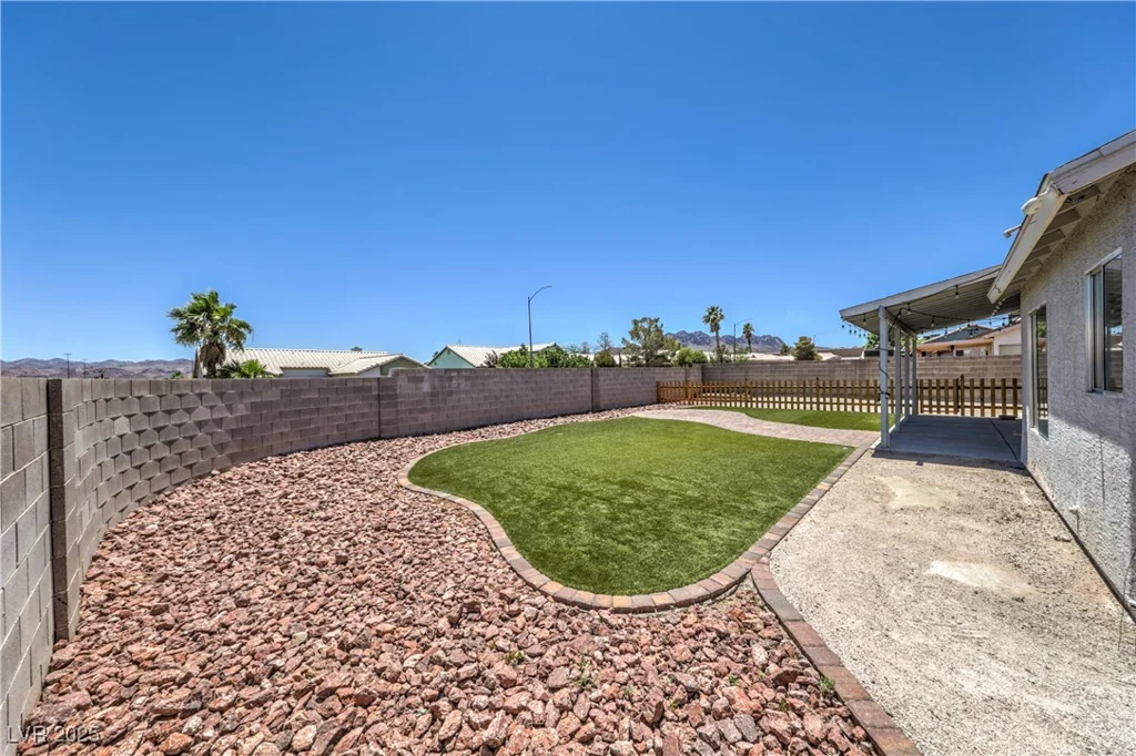 842 Envoy, Henderson, NV 89002