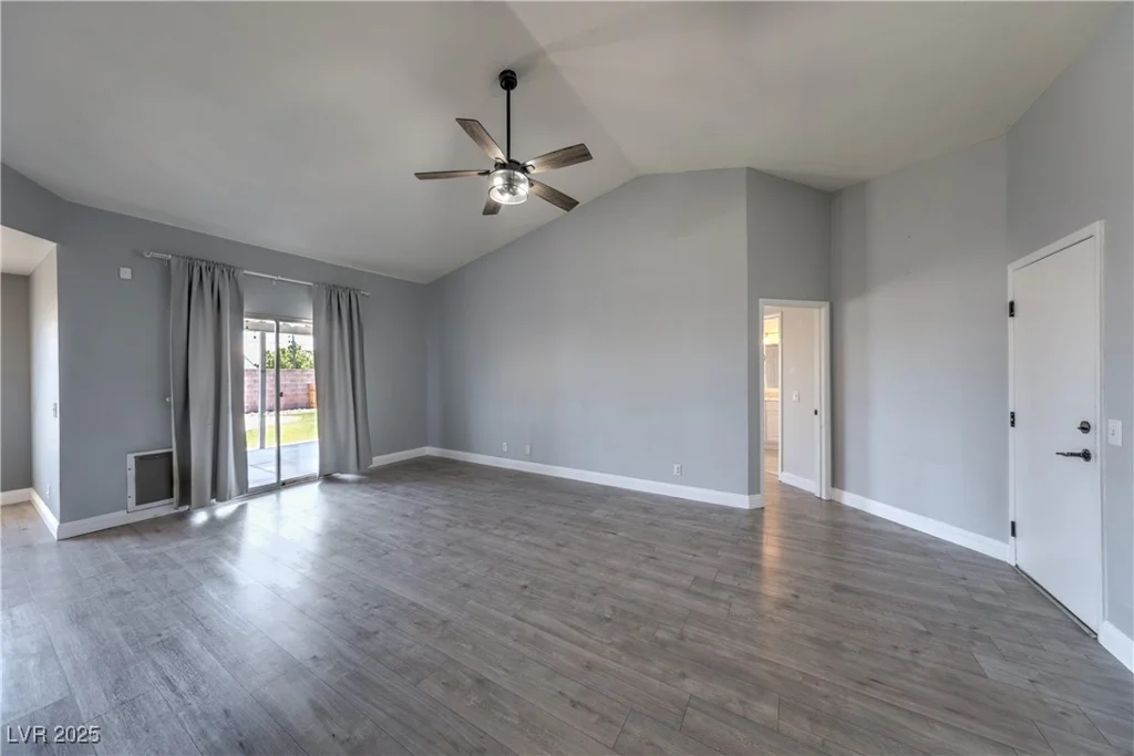 842 Envoy, Henderson, NV 89002