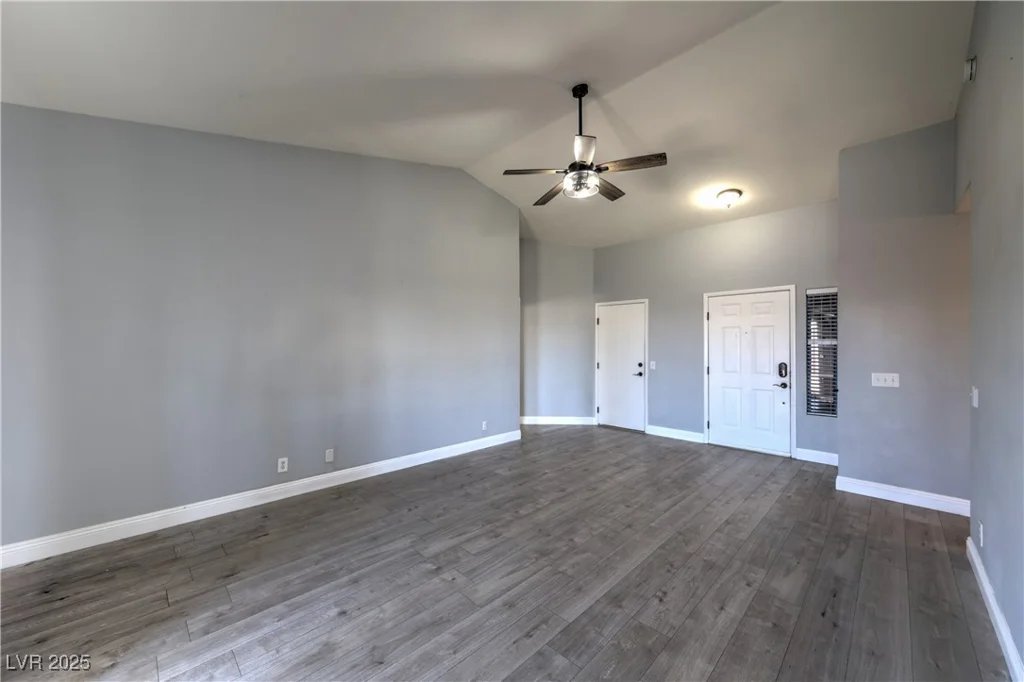 842 Envoy, Henderson, NV 89002
