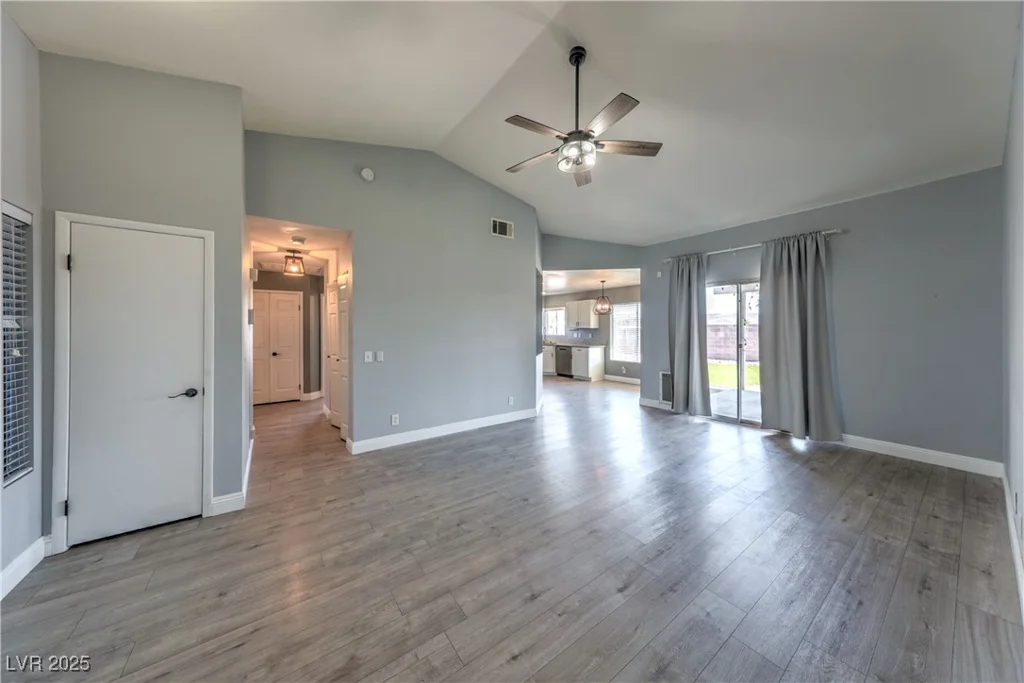 842 Envoy, Henderson, NV 89002