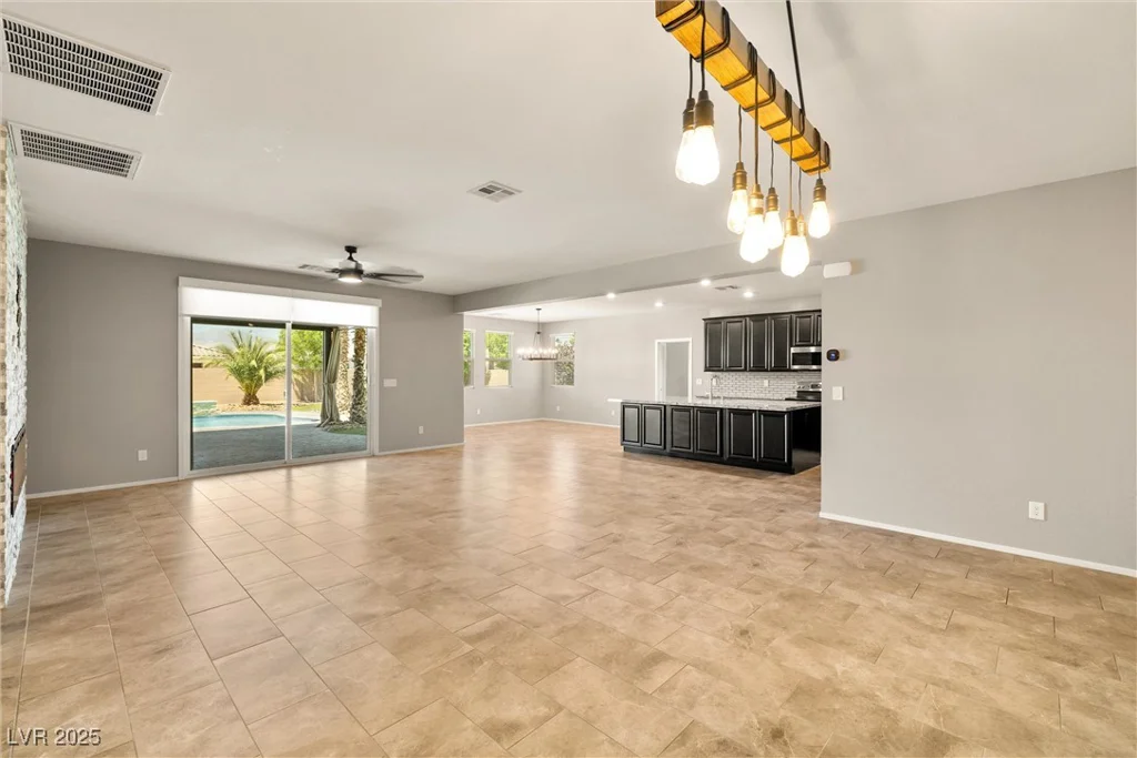 4620 Suntree, Pahrump, NV 89061