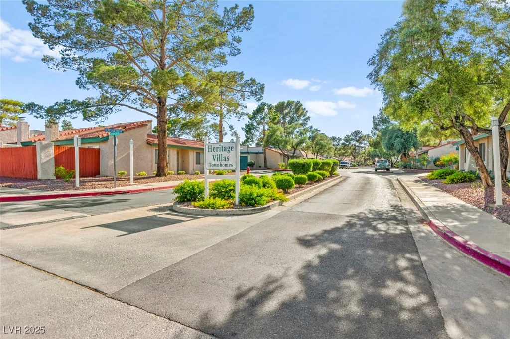 727 Heritage Vista, Henderson, NV 89015