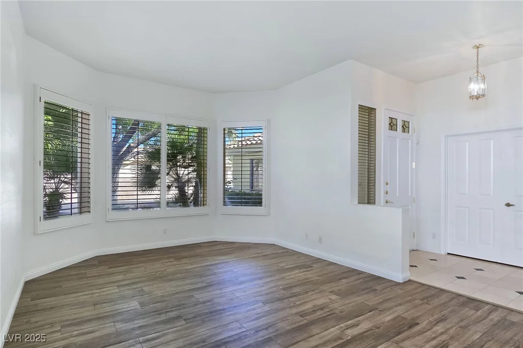 8981 Rivers Edge, Las Vegas, NV 89117