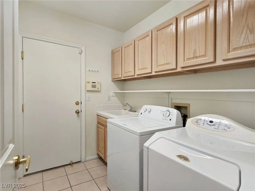 8981 Rivers Edge, Las Vegas, NV 89117