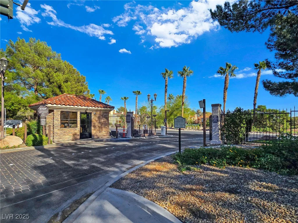8981 Rivers Edge, Las Vegas, NV 89117