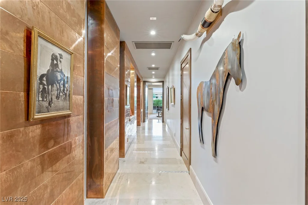 8 Meadowhawk, Las Vegas, NV 89135